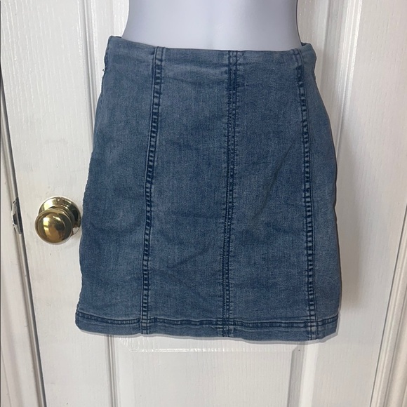 Free People Modern Femme Denim Mini Skirt size 6 - Picture 1 of 7